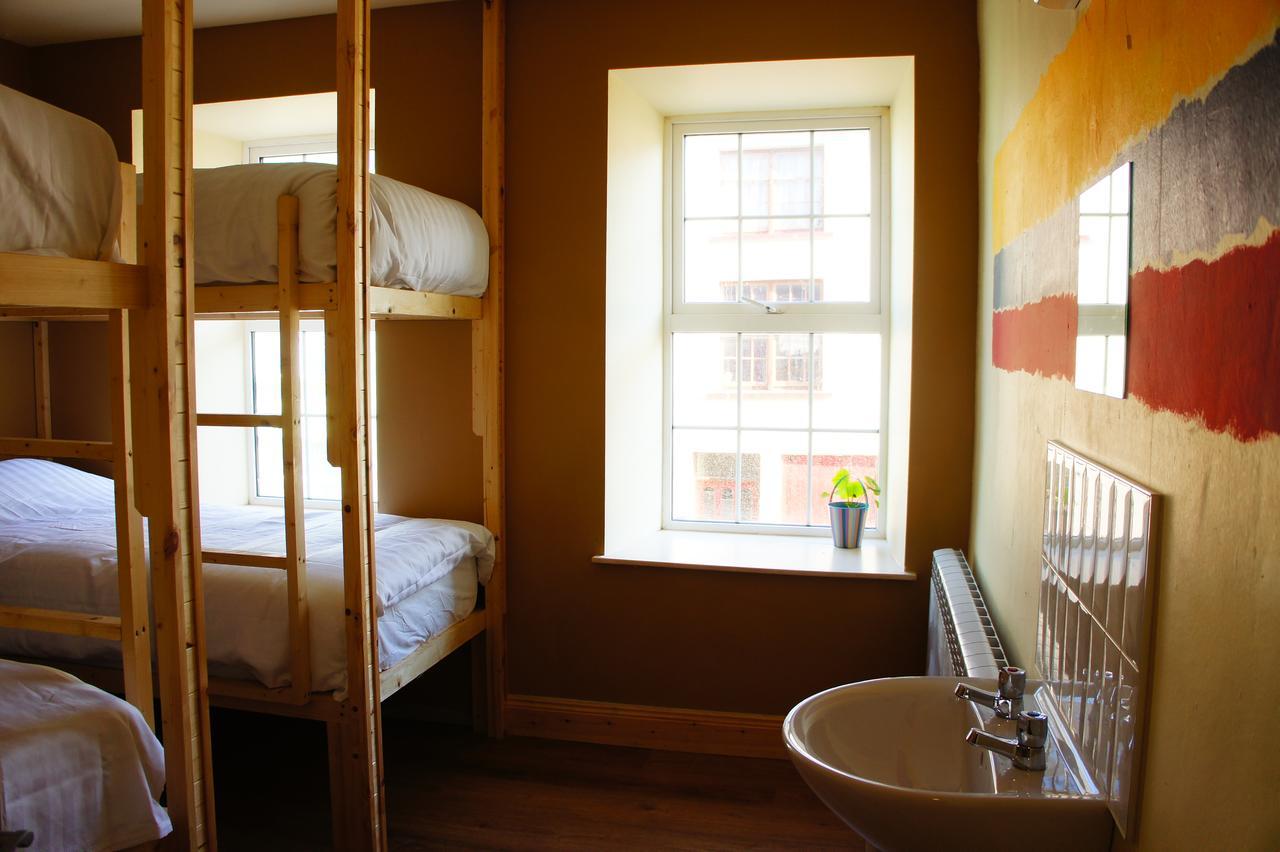 The Black Sheep Hostel Киларни Екстериор снимка